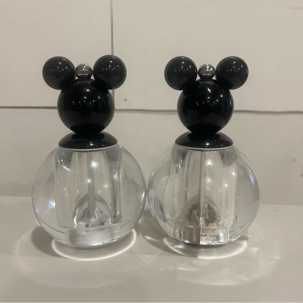 Vintage Mickey Mouse Salt & Pepper Grinders Round Acrylic Disney Parks Set of 2